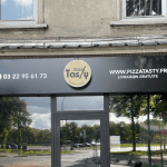 Devanture avec caisson enseigne