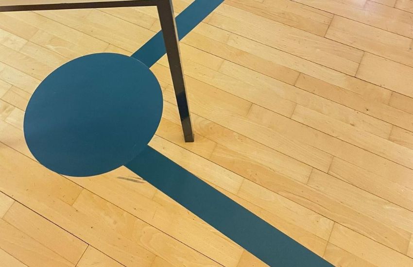 Photo d'un marquage au sol décoratif